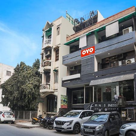 Hotel O Royal Galaxy New Delhi Exteriör bild